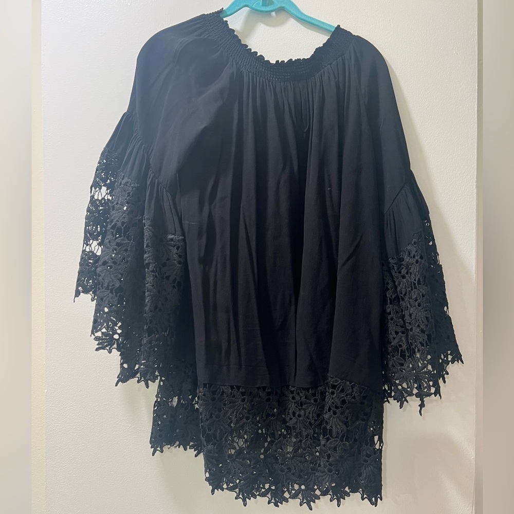 Black Off the shoulder with lace top, size medium, by Colleen Lopez, Like New